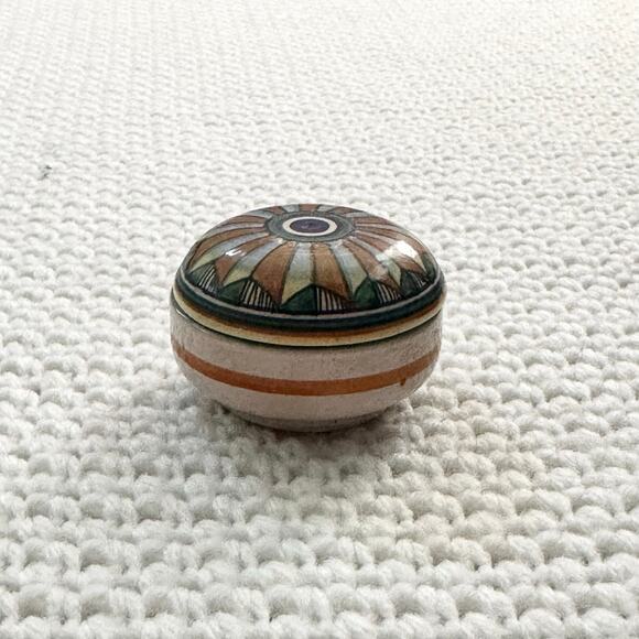 Deruta Signed Miniature Ceramic Sunburst Starburst Lidded Trinket Round Box - Picture 3 of 6